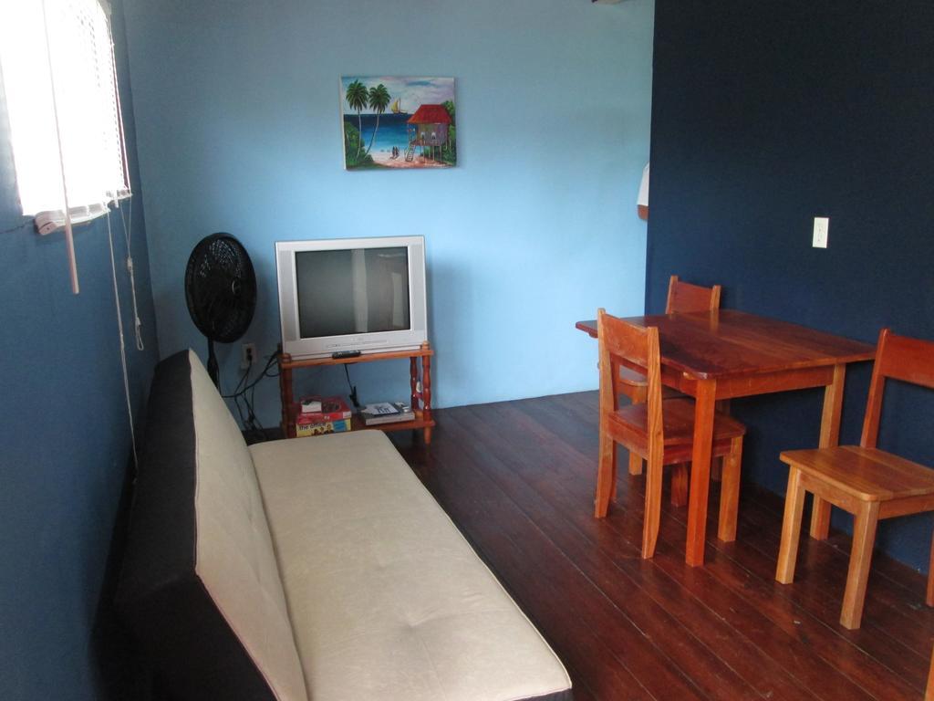 Axios Sun Apartments キー・カーカー 部屋 写真